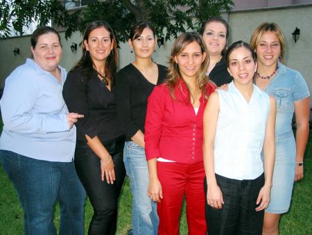 Carolina Gómez Flores con sus amigas; Cecy Iriarte, Ana Tere de Torres, Pily de Román, Laura de Gómez, Marilú Gidi y Estibaliz Arrambide.