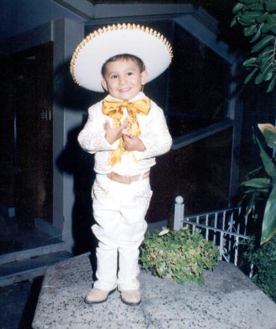 Javier Eduardo Martínez Ortiz en la fiesta infantil que le organizaron sus papás Eduardo Martínez y Mercedes Ortiz.