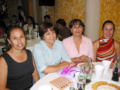 Karla Armendáriz, Sonia Velasco, Margarita Álvarez y Marú Velasco.