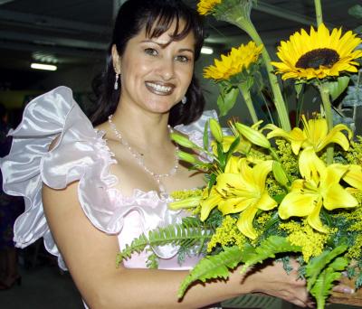 Lorena Robles en la fiesta de cumpleaños que le organizaron sus familiares .