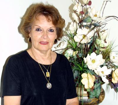 Judith Emery González, captada en el festejo que le organizó su familia por su 70 aniversario de vida.