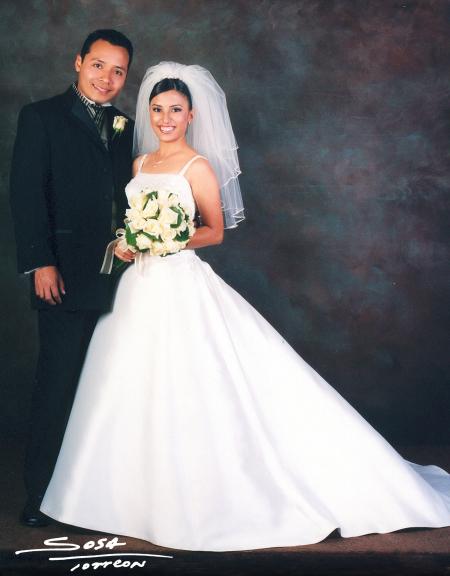 Ing. Joel Isaac Martínez Dueñas y Srita. Nidia Margarita Torres Estrada contrajeron matrimonio cristiano el 22 de noviembre de 2003.

Studio Sosa