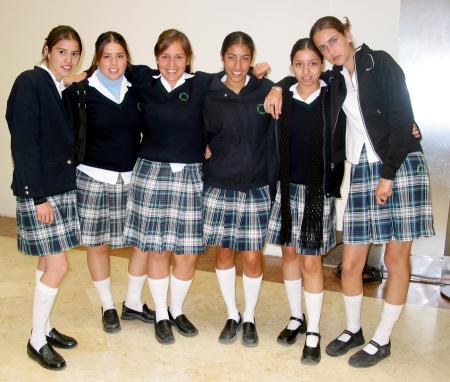 Bárbara, Maryfer, Carmina, Adriana, Ana Laura e Ilse.