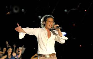 David Bisbal, quien es una de las revelaciones musicales fue uno de los artistas que más subió el animo del público asistente.