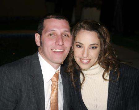 Carlos Castro y Liliana Arizpe en un festejo de boda.