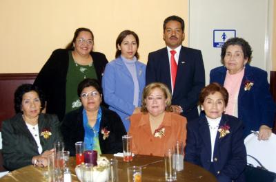 Leticia Varela, Dorita de Peralta, Jesús Peralta, Ofe de Varela, Alicia de Sierra, Mague de Villarreal, Guille de Covarrubias y Elguita Ochoa.