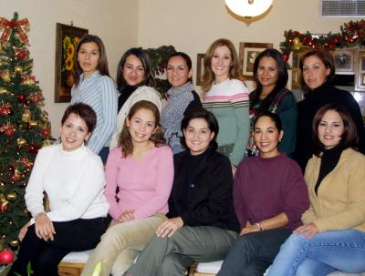 Paola Gutiérrez de Villalobos, Verónica Villarreal de García, Vanessa Díaz de León,  Carmen de Vargas, Ana Borbolla, Flor Carmona, Liz Vázquez, Cristy Salgado, Ana García, Karen Acuña y Claudia Fernández.