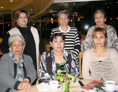 Alma Sánchez, Laura Campa, Flor Carlos, Jesús Machado, Cuquis Montañez y Aurora Vázquez.