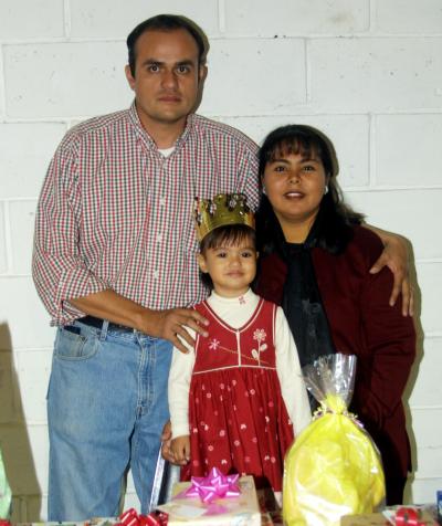 Mari Tere Wong Robles celebró su tercer cumpleaños con un convivio infantil preparado por sus papás Norberto Wong y María Teresa Robles de Wong.