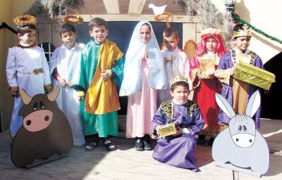  21 de diciembre  
Pequeños de conocido jardín de niños, quienes presentaron su tradicional pastorela..