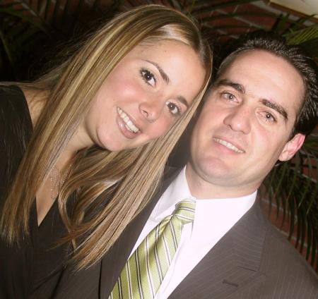 Regina Setién Valenzuela e Iván Gutiérrez Leal contraerán matrimonio el 27 de marzo de 2004.