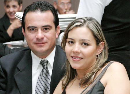 Jorge Antonio Cayetano Sánchez y Blanca Fernández de Cayetano.