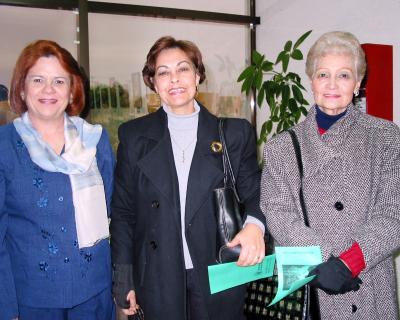 Patricia Torre de Villarreal, Carmen Villarreal de Chávez y Concepción Ávila de Chávez.