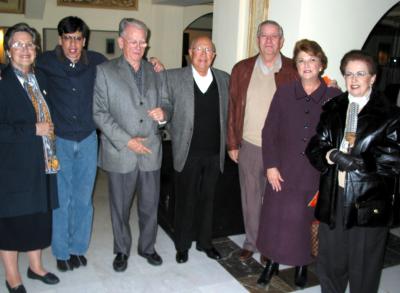 Rommi  Villarreal,  Ricky, Roberto Villarreal Roiz, Manuel González, Javier Iriarte, Chelo de Iriarte y Chelito González.