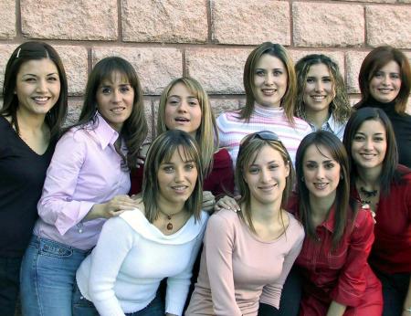 Karla, Emma, Alicia, Martha, Mónica, Elizabeth, Alejandra, Nancy, Verónica y Mary en pasado aconteciemitno social.