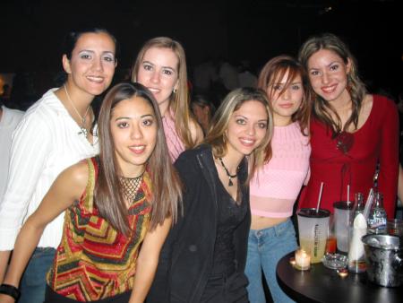 Marcela Romo, Mayela Torres, Barbie Sylva, María Olayo, Rocío Sañudo y Ángela García de Alba.