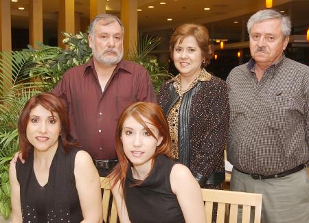 Enrique Alejandro García, Martha Patricia Ochoa de García, Patricia García, Eduardo Madero y Ana Lourdes Madero.