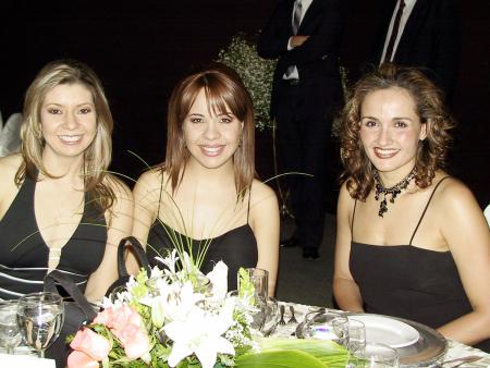 Katia Ruiz, Mary Carmen Martínez y Rebeca Castro.