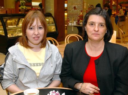 Ana Ávalos y Adriana de Siller.