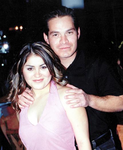 Yéssica Guzmán Méndez y Rogelio Adame García contrajeron matrimonio el 06 de marzo de 2004 .