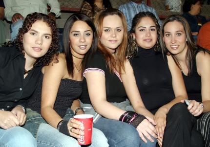 Mariana Padilla, Marcela Castillo, Julia Salazar, Sonia García y Chelito Macías.