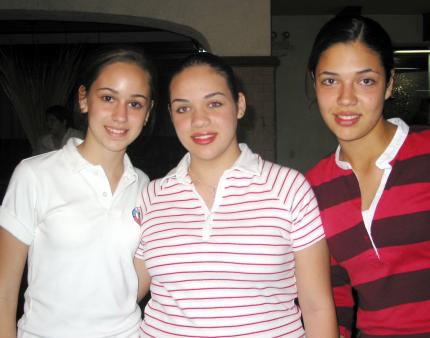 María Renee, Natalia, Marifer.