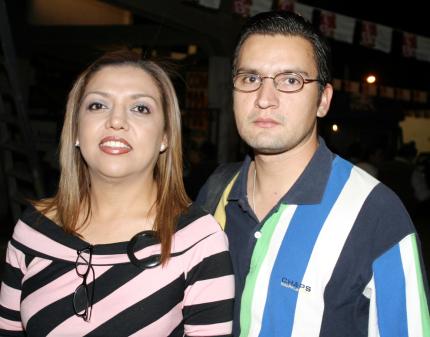 Adriana Ulloa y Luciano Gastelum.