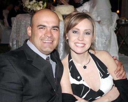 Jorge Herrera y Berenice Orduña de Herrera.