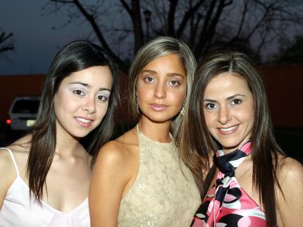 Margarita Dueñes, Andrea Valencia y Gabriela Montaño.