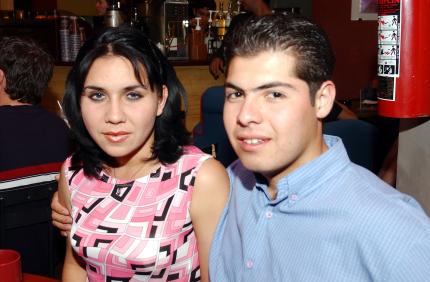 Karla Silva Rivera y Alejandro Barreto Márquez.