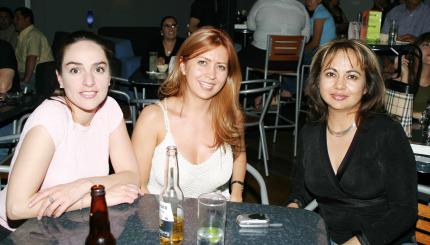 Cristina Máynez, Elmira Fierro y Soledad Sánchez.