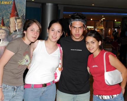 Ale Hernández, Ale Torres, Jorge Serna y Sofía Martínez.