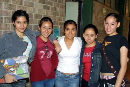 Priscila Hernández, Karla Macías, Danais Garibay, Rosy del Río y Pamela Navarro.