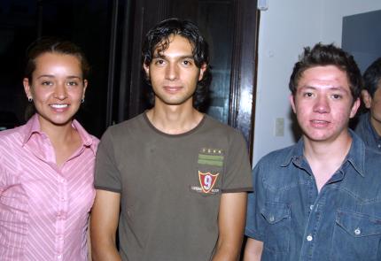 Diana Solís, Carlos Díaz y Fernando González.