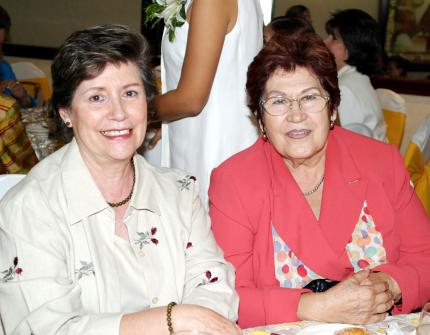 Gudelia Zepeda y MArtha de Aguirre.