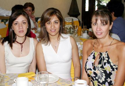 Vivis García de Revuelta, Gaby de Lara Camacho y Vero García de Mélendez.