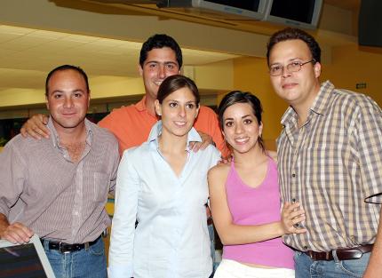  23 de abril 
Tolano, Juan Carlos Jáuregui, Pilar, Ana Tere de Torres y Genaro Torres.