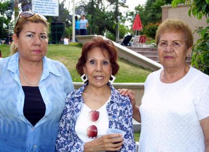 Cony Ávila, Bety Molina y Becky Garza.