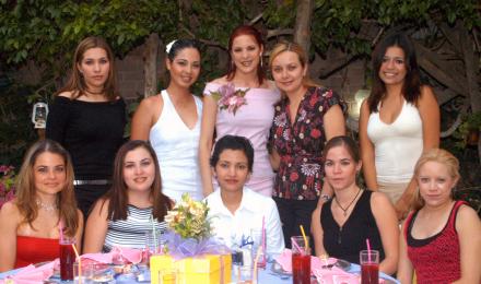  01 de mayo  
Michelle en compañia de sus amigas Alejandra Mogollón, Karla Villanueva, Carmen Cázares, Alejandra  Gómez, Karina Acosta, Graciela Villarreal, susana Sepúlveda, Sofía González y Jessica Monárrez.