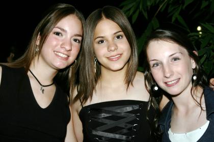 Isa Soto, Cristy Sesma y Andrea Espada.