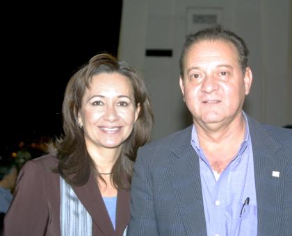 Jesús viesca Galván y María Elisa C. de Viesca.