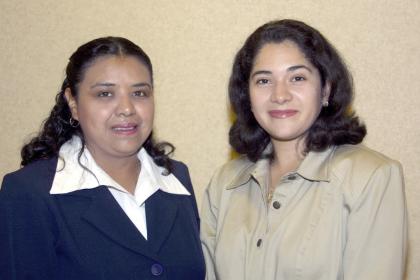 Martha Rosales Reyes y Nancy Ramírez Herrera.