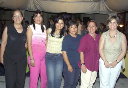  13 de mayo  
Soledad Gordillo, Elizabeth Espinoza, Laura Velásquez, Lorena Ruiz, Ionne Villarreal y Anabel Garza.