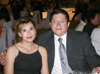 Ludy Juárez de Benítez y Antonio Benítez.