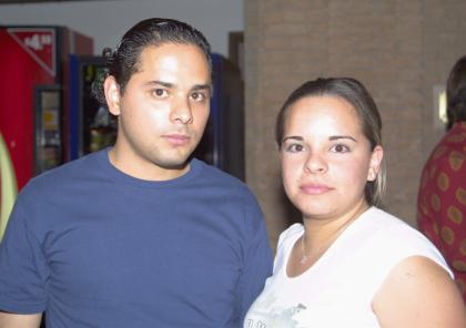 Marco Antonio Urrutia  Martínez y Cristina Delgado.