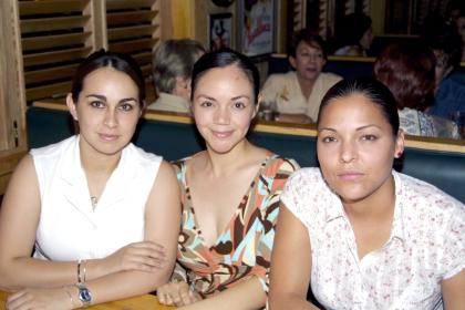 Gaby de Lira, Laura Reyes y Perla de Izaguirre.