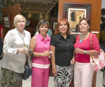 Alma de Machado, Tere de Chaúl, Oly de hernández y Luz Antonia García.