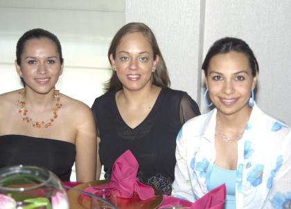 Inglaterra Esparza, Blanca Rodríguez y Amy Reyes.