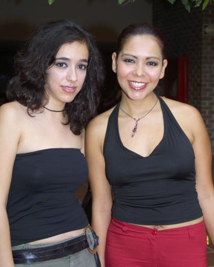 Aleyda Flores y Gaby Lara.