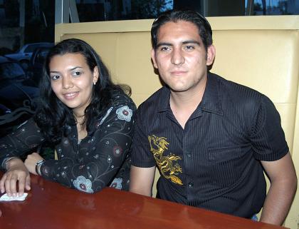 Alfredo Zambrano y Karla Alejandra Loera.